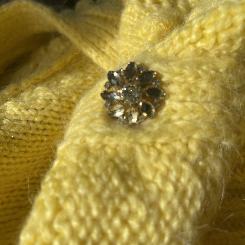 Dilvin Knit Bobble Yellow Cable Knit Jewel Buttons Scalloped Hem Cardigan M - Picture 8 of 15